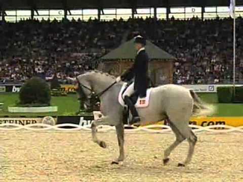 This horse is poppin' yo.

#Andreas #Helgstrand at the World #Equestrian Games 2006 wowing the crowds with his unconventional music choice.